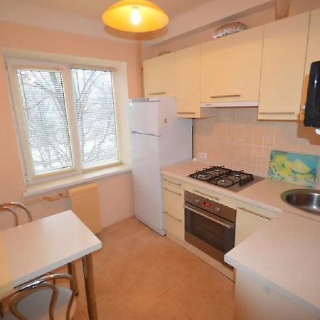 Guest House Otradny For 3 Rooms キエフ エクステリア 写真