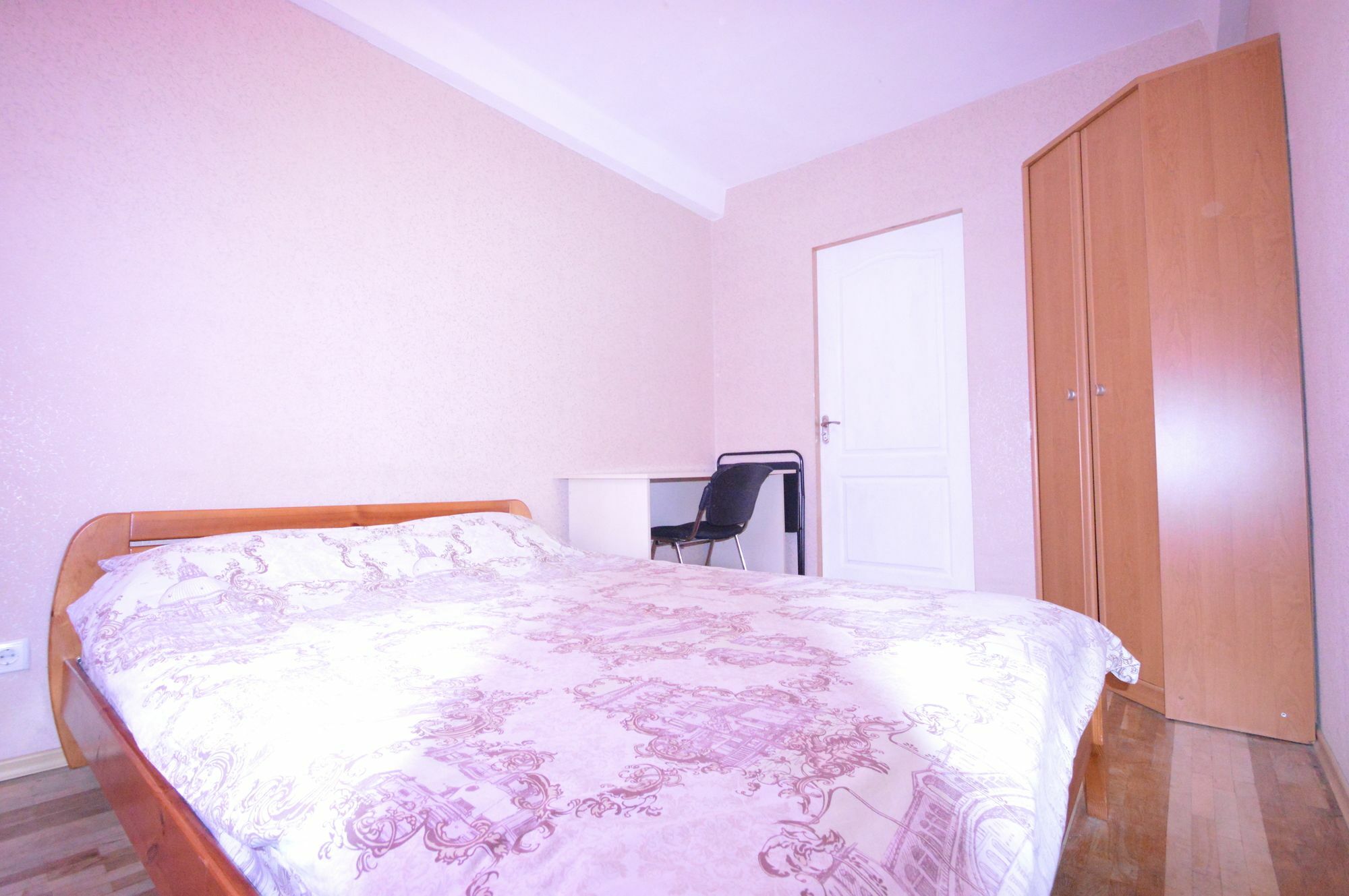 Guest House Otradny For 3 Rooms キエフ エクステリア 写真